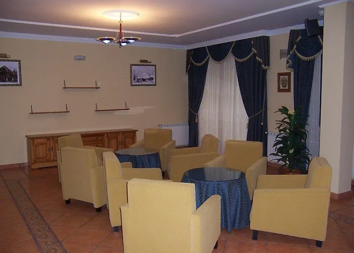 Отель Os Ancares 2*