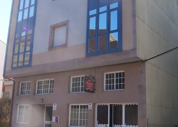 Отель Os Ancares 2*