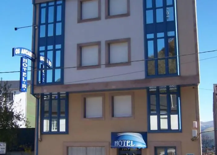 Os Ancares Hotel Becerreá